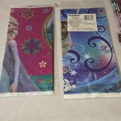 Disney Frozen Plastic Table Cover Birthday Party Favors Prizes Pencils Set Of 4