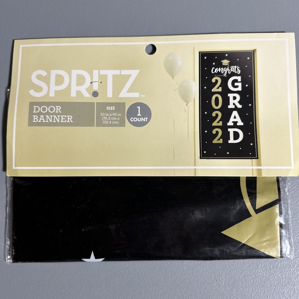 30IN X 60IN SPRITZ CONGRATS 2022 GRAD BLACK GOLD AND WHITE DOOR BANNER