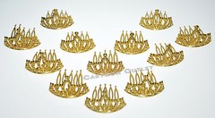 12 PRINCESS GOLD CROWNS MINI PLASTIC TIARA PRINCESS BIRTHDAY FAVORS RECUERDOS
