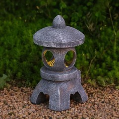 Resin Solar Pagoda Lantern LED Pathway Light for Garden Patio Lawn Outdoor Use
