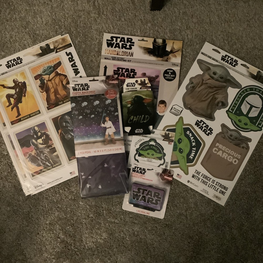 Star Wars Mandalorian Scene Wall Decorations Lot