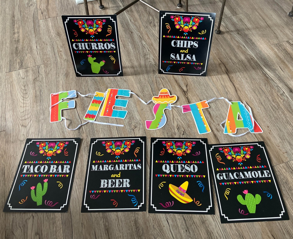 Fiesta Party decorations – «Fiesta» letter strand, 6 stand alone signs