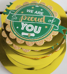 98 PIECES GRADUATION PARTY DECORATIONS CARDBOARD WITH GREEN AND YELLOW FOILS