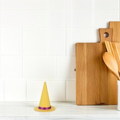 12Pcs Mini Felt Witch Hats Reusable Halloween Bottle Toppers Yellow Party Decor