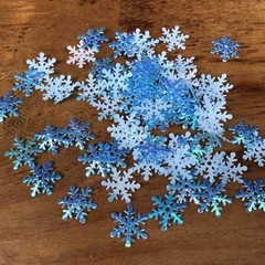 1200Pcs Snowflakes Confetti Decorations for Christmas, White and Blue,white