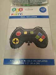 Gamer party supplies, MINECRAFT theme balloons, gamer shirt Kid M, bday hats