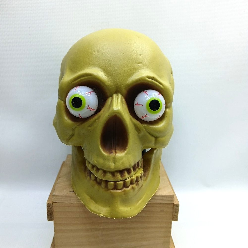 SKULL HEAD LIGHT UP EYES Halloween Prop Skeleton Tested, Eyes Change Colors