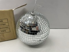 HANGING SILVER DISCO BALL – 15 CM – VGC