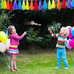 30 Pcs Mardi Gras Parade Throws Bulk Carnival Bouncy Balls Piñata Fillers Goo…