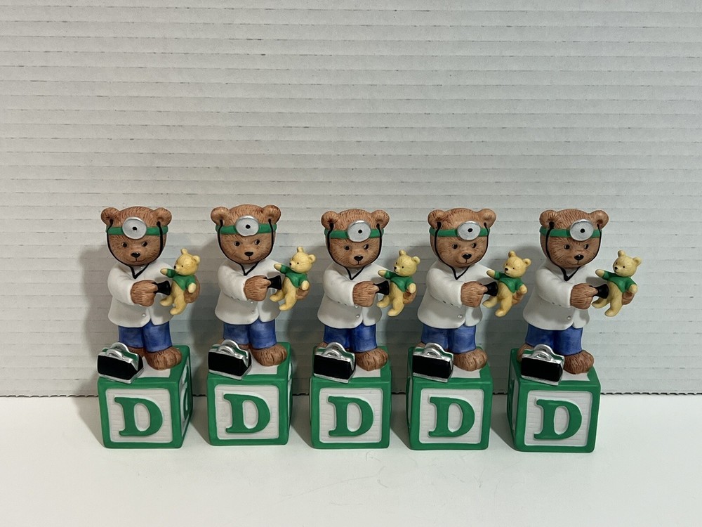 Bronson Collectibles Letter «D» Dennis the Doctor Alpha Block Bear Figurine 5pcs