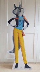Sing 2 – Life-size Cardboard Cut-out – Porsha Crystal – Wolf
