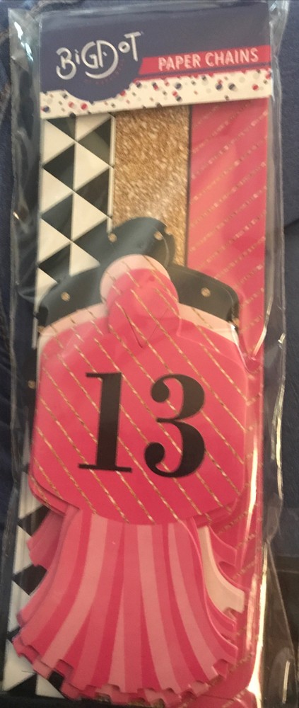 Big Dot Chic 13th Birthday -Pink, Black, & Gold 90 Chain Links & Paper Tassels