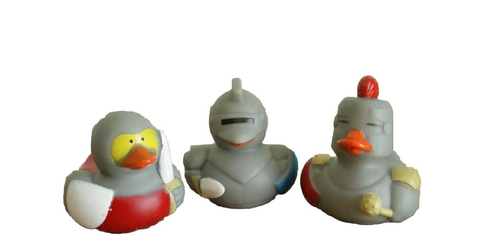 New 12 Lot RUBBER DUCKIES Weapons, Medieval Vikings Celebrate Party Duck 2×2″