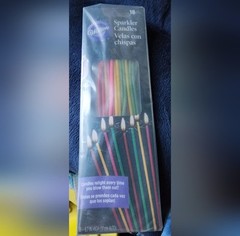 NIP Wilton Wax Sticks 6.7″ 18 Pack Assorted Colors Red Yellow Green Pink