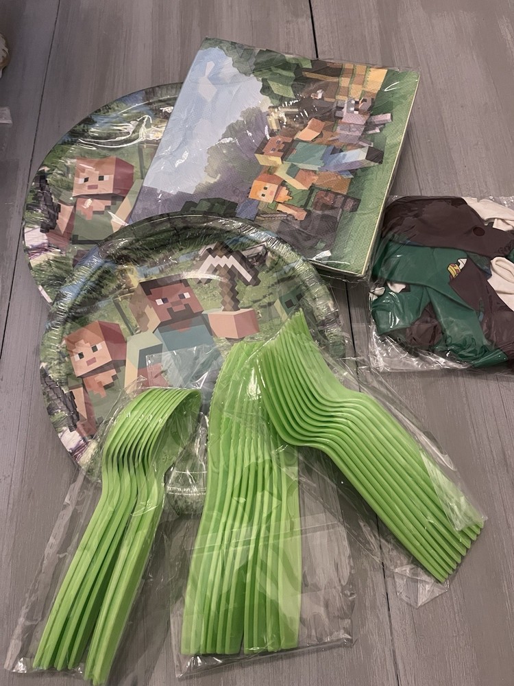 Minecraft Birthday Party Bundle for 10 Guests