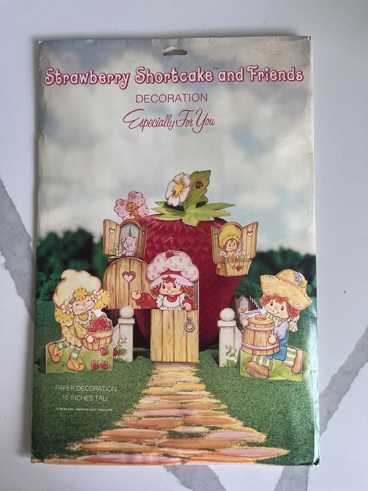 Vintage Strawberry Shortcake Honey Comb Party Decoration Centerpiece 10” NOS 80s