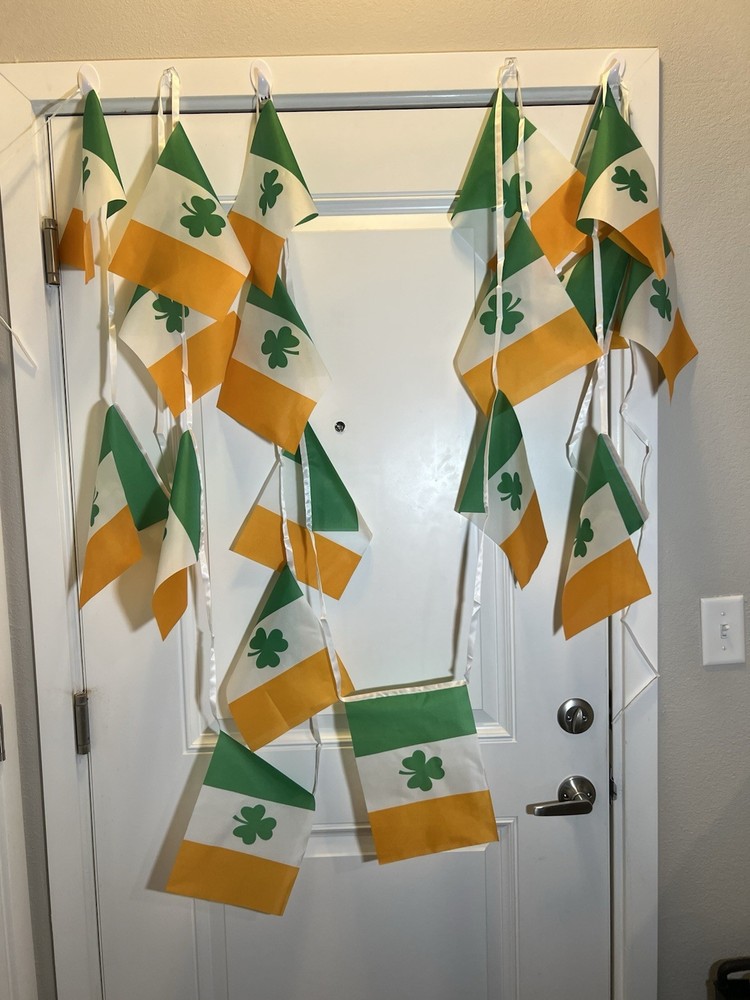 Irish Flag Stringer Flags Are 8″ x 12″ 40 Flags Total Set Of 2 Approx 30′ #368