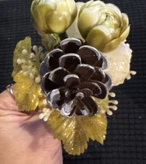 Lot Of Floral Decorations – 6 Pieces