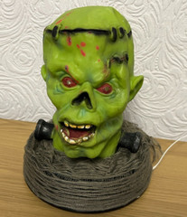 Halloween Animated Zombie Prop 11″ Tall LED Moves Sounds -🕹️Retro Gift Idea🕹️