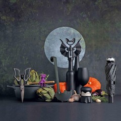 OTOTO Elizabat Kitchen Scissors Fun Bat Design Cutting Tool Novelty Gadget Gift