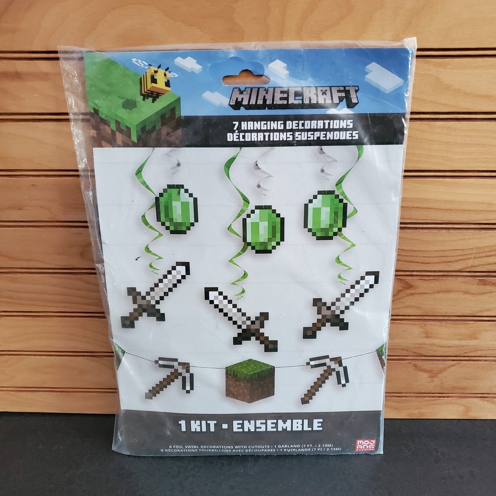 Mojang Studios – 7 Piece Minecraft Decoration Kit 6 Foil Swirl, 1 Garland New