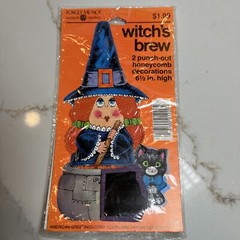 American Greetings 2 Pack Honeycomb decorations Witch’s Brew 6.5” NOS Sealed