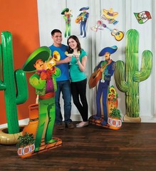 6-Ft Desert Saguaro Cactus Cardstpck Cut-Out Southwestern Party Wall Decor #452