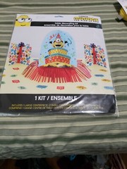 MINIONS TABLE DECORATION KIT AND LIGHT UP HEADBAND