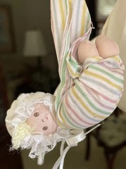 Vintage Large Plush Hanging Stork & Baby, 17 «, By Russ painted eyes,Satin