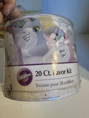 NEW Wilton Baby Shower Cupcake Stand & 20 Ct. Party Favor Kit – Gender Neutral