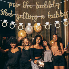 Pre-Strung Pop the Bubbly She’s Getting a Hubby Banner,Funny Bachelorette Party