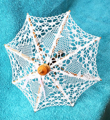 WHITE ASSTD BATTENBURG + OTHER LACE MINI PARASOL PARTY/SHOWER FAVORS – LOT OF 12