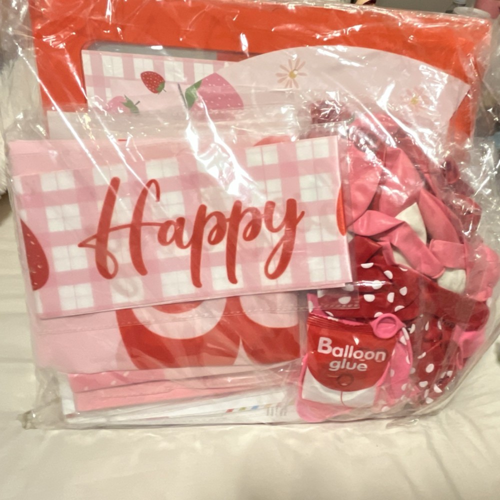143pcs Birthday Balloon Arch Set Pink Red White Polka Dot Gingham Kids Party