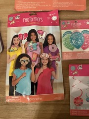 Amscan Selfie Celebration Birthday Party Decoration Bundle Emoji