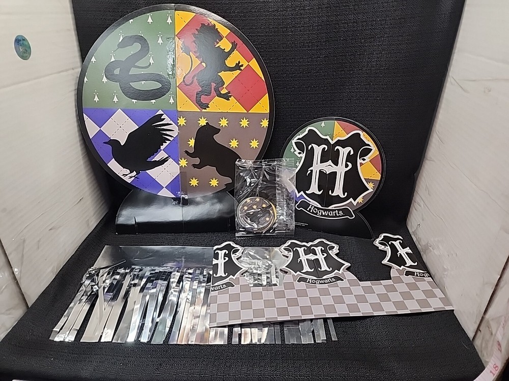 Harry Potter Hogwarts Houses Birthday Party Table Decorating Kit (OPEN) (T45)