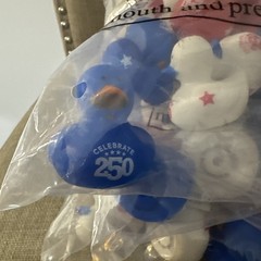 MUST HAVE! So Cute! BUY BULK! 🇺🇸 “CELEBRATE 250” Qty: 72 PATRIOTIC DUCK TRIO!