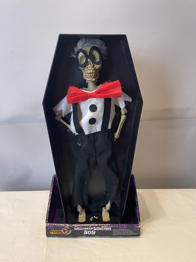 Halloween Dancing Skeleton Decoration – Halloween Magic – 2015 – ALDI